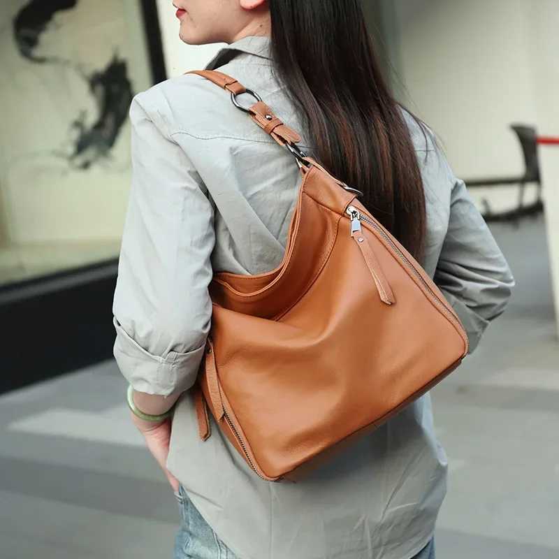 High Quality Womens Real Cow Leather Luxury Handbag Versatile Ladies Large Capacity Shoulder Crossbody High-end Commuting Bag
