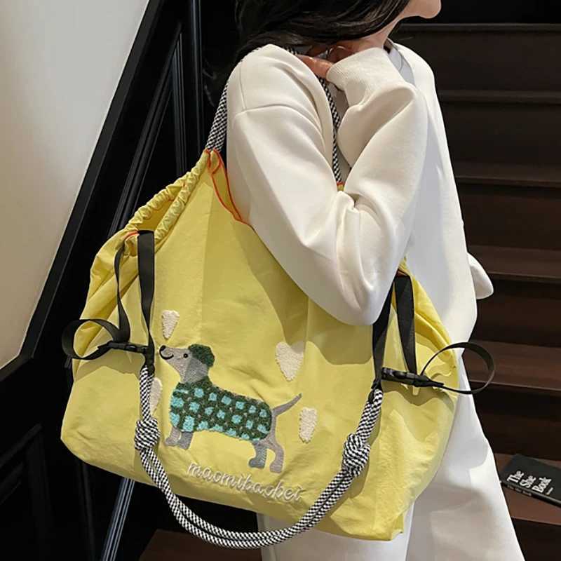 Japanese style shoulder bag with elongated puppy ball chain embroidery shopping bag and large capacity shoulder bag