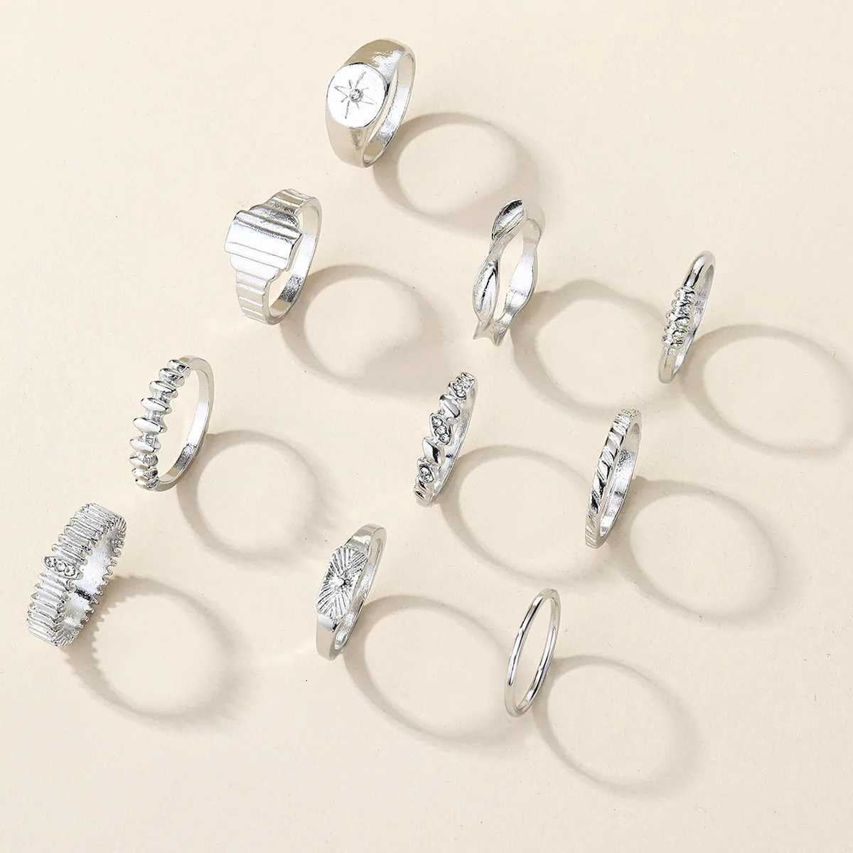 10Pcs Vintage Metal Star Rings set for Women Stripe Zircon Opened Rings For Party Birthday Gifts 2024 New S250716