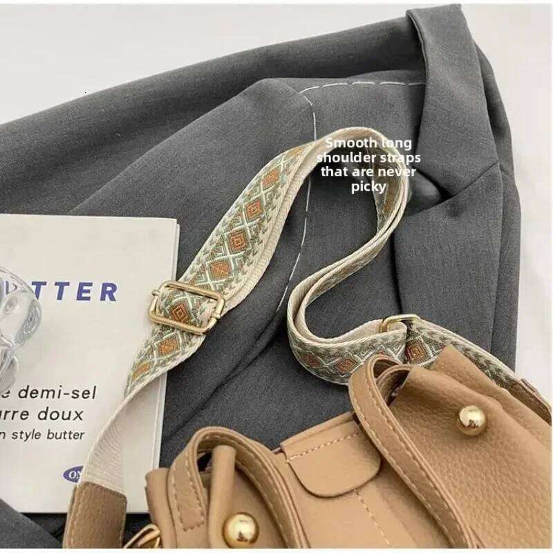 2025 High Quality Solid PU Bucket Shoulder Soft Crossbody Bags Korean High-End Design Large Capacity Women's Handbags