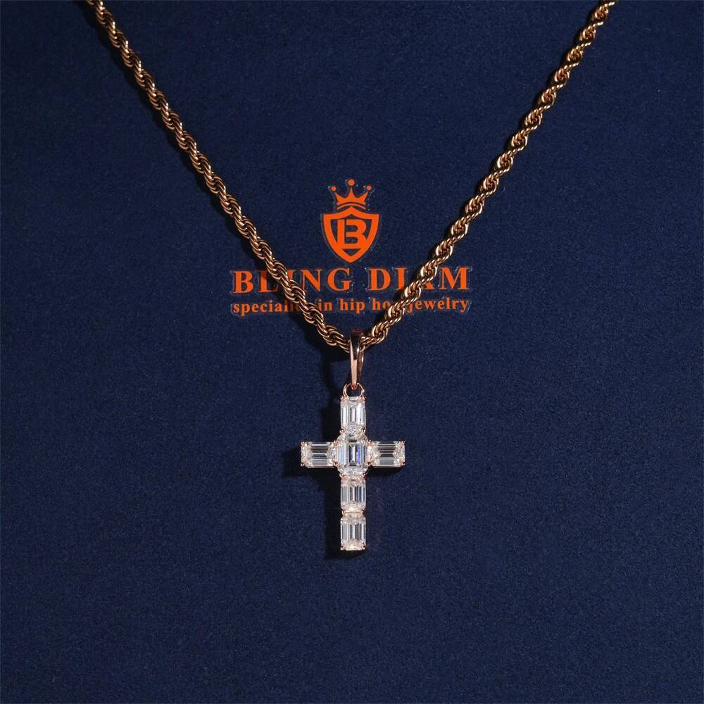 New Arrival 925 Silver Emerald Cut Moissanite Cross Pendant Hip Hop Jewelry Suitable for 4mm Tennis Chain