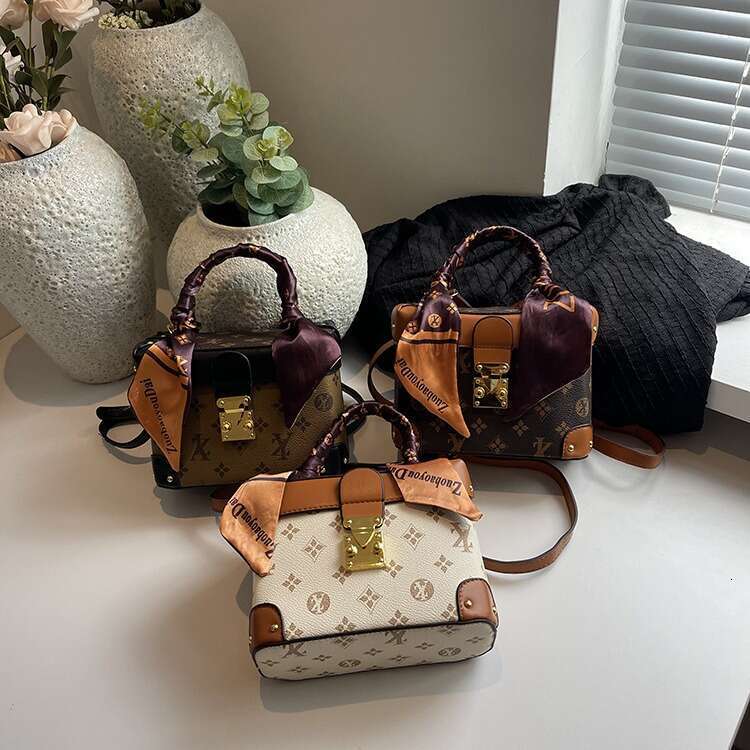 Handheld Box Fashion Old Flower Single Shoulder Crossbody New Niche Brand Live Streaming Women's Bag