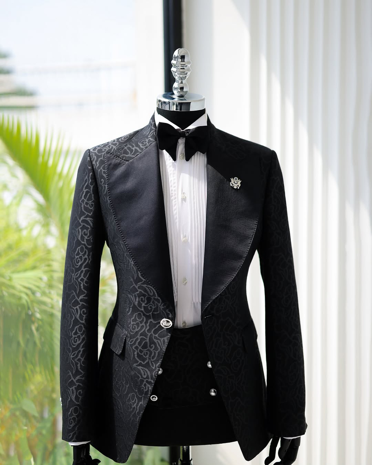 Handsome Men Suits Tailor-Made 2 Pieces Peaked Lapel Jacket Jacquard Blazer One Button Groom Evening Prom Party Customized Coat Pants Plus Size