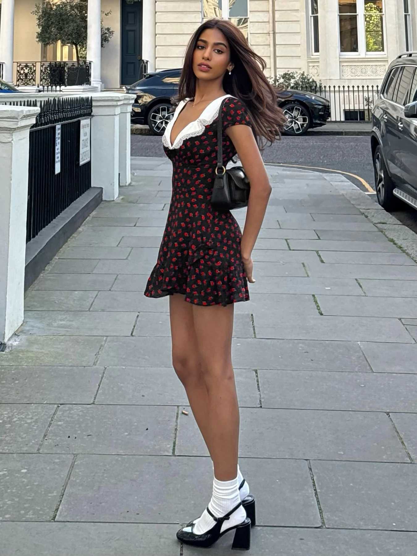 1Masure Prairie Chic Slim Lace Trim Rose Dress Sexy Sweet Deep V-Neck Turn-Down Collar Short Sleeve Mini Dresses for Women 2025 R250716