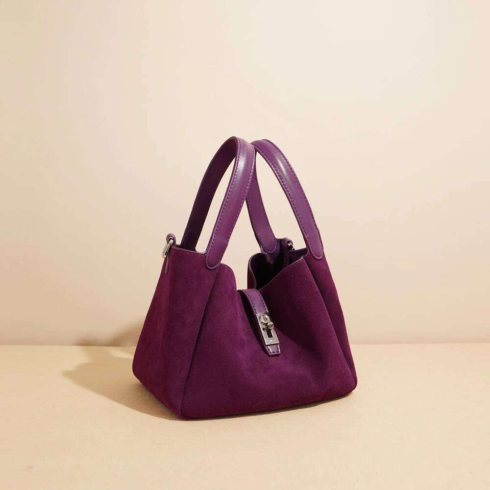 Designer Luxury New Advanced Frosted Cowhide Basket Is A Simple Commuter Cross-Body Bag With One Shoulder