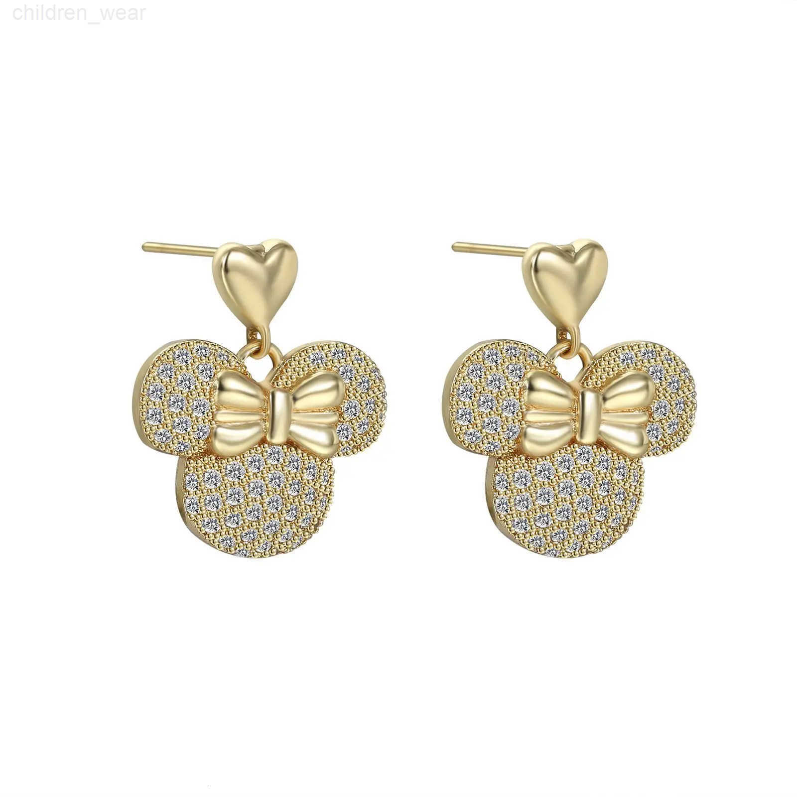 Disney Cute Bear Earrings For Women Wholesale Anime Mouse Pendant 2023 New Gift Fashion Animal Jewelry Charm Luxury Korean Earring W20250716