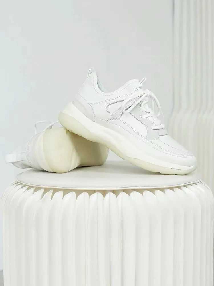 Fashion Sneakers for Women Genuine Leather Contrasting Color Breathable Sports Shoes Thick Sole Comfortable Commute Walking Shoes W250716