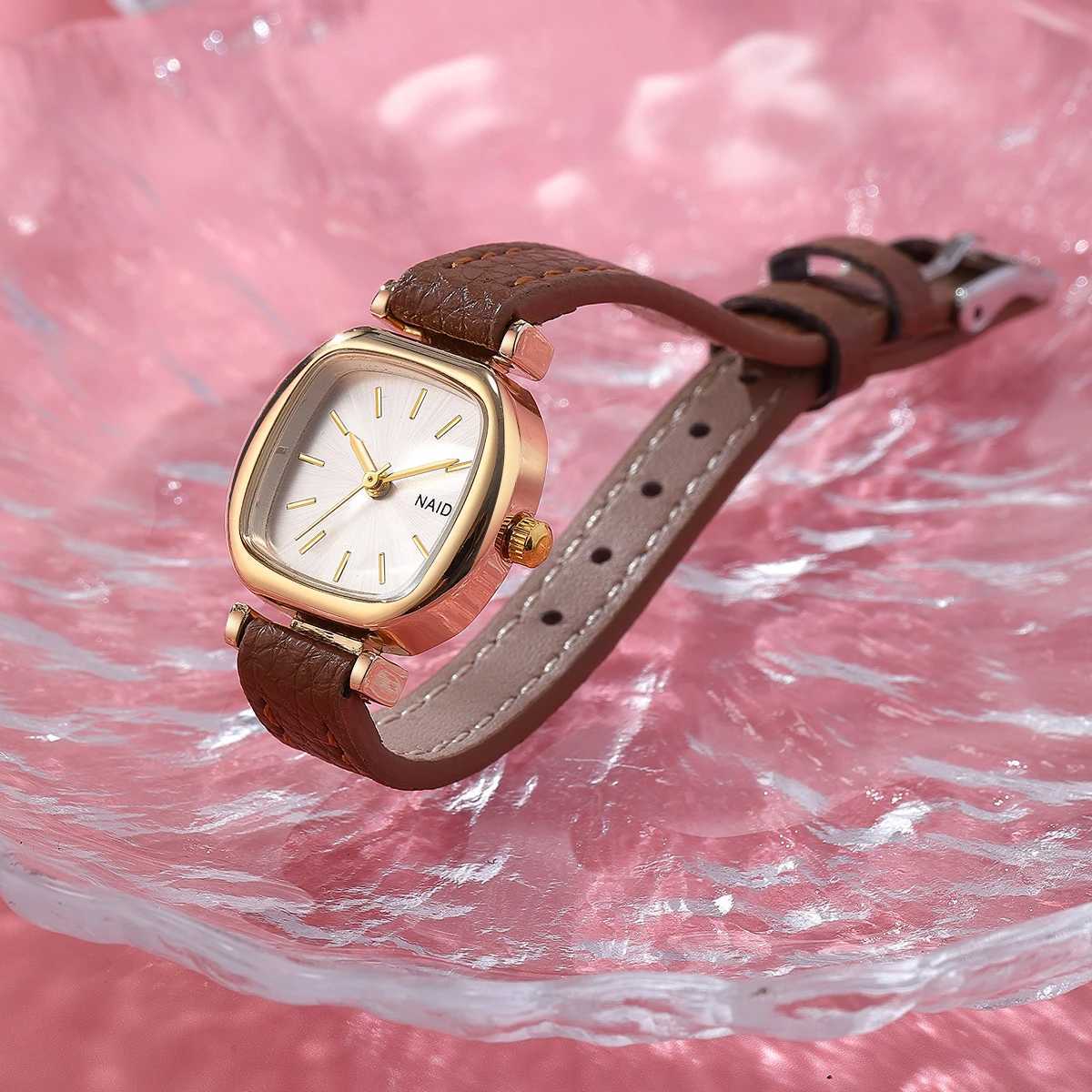 College Style Casual High-Looking Versatile Quartz Movement Y250715