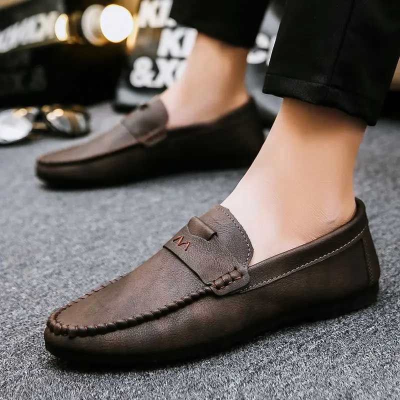 Loafers Flat Man Casual Shoe Black Leather Shoes for Men Soft Moccasin Round Toe Common Size 45 Low Price New in Cowhide Elegant W250716