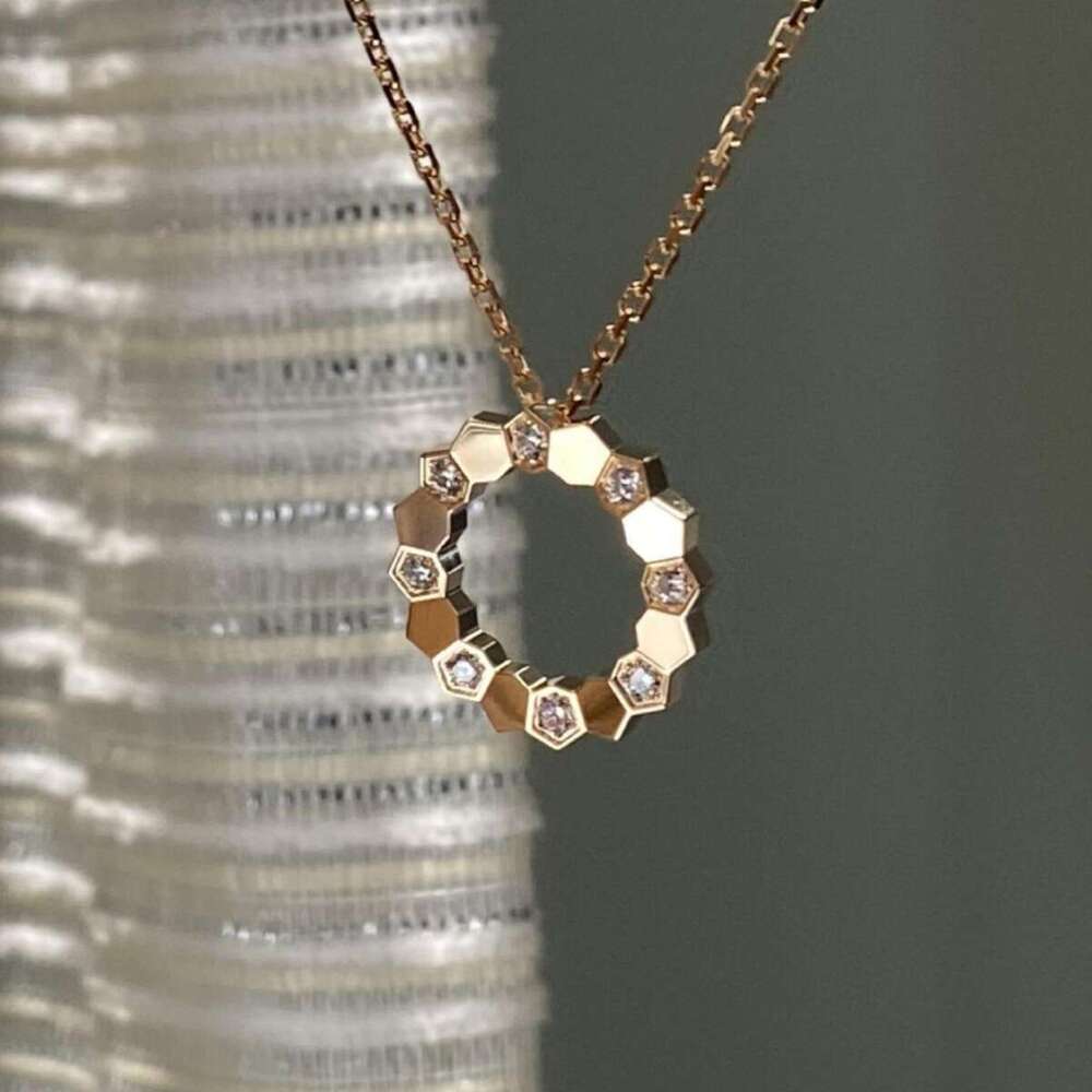 2025 New Jewelry Donut Necklace Copper Material Zircon Exquisite Women's High-end Light