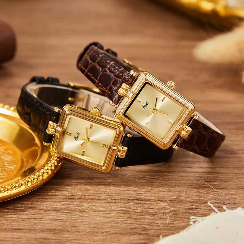Retro High-End Ladies Brand Simple Gold Square Plate Waterproof Leather Strap Fashion Quartz Clock Wristes Gift Y250715