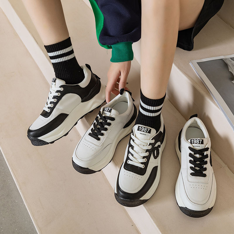 Designer Shoes 2025 Summer/Autumn New Leather Casual Shoes Thick-soled sports shoes White Sneakers Height-increasing Versatile shoes free shipping