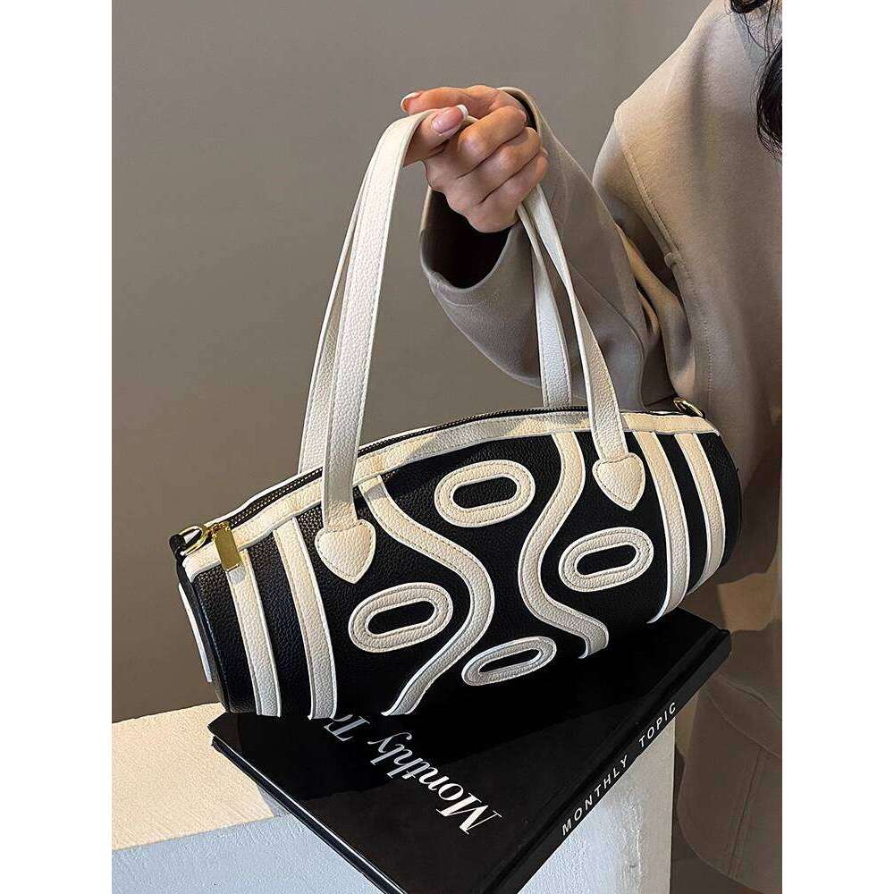 Niche Design Fashion Rugby For Women New Trendy Internet Celebrity Unique Handbag Personality Single Shoulder Underarm Bag