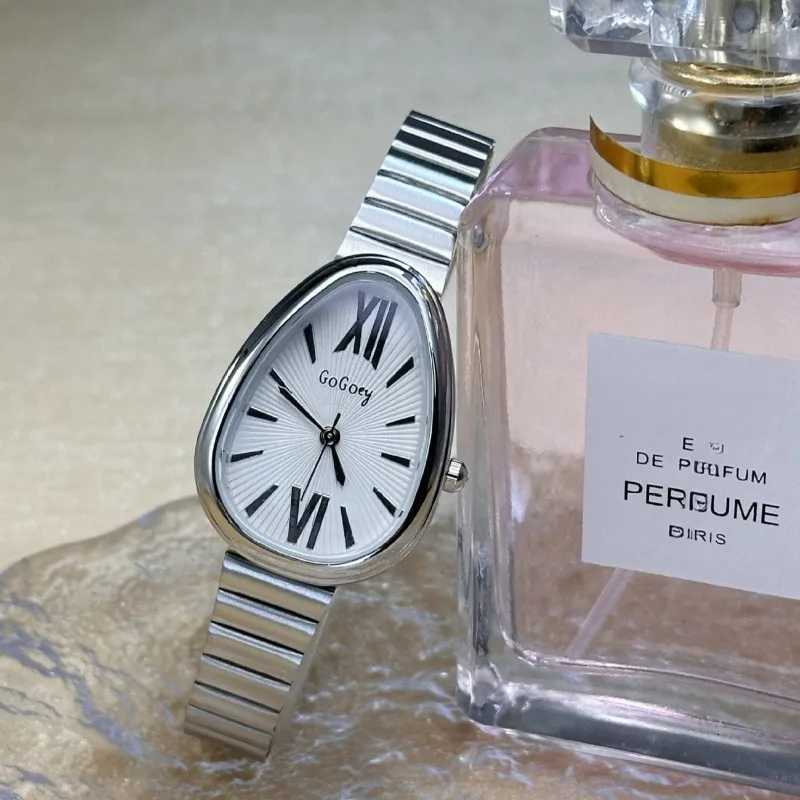 New Ladies es gift Snake for Women Luxury Fashion Steel Str Quartz Wristwatches Dropsing Clock Y250715