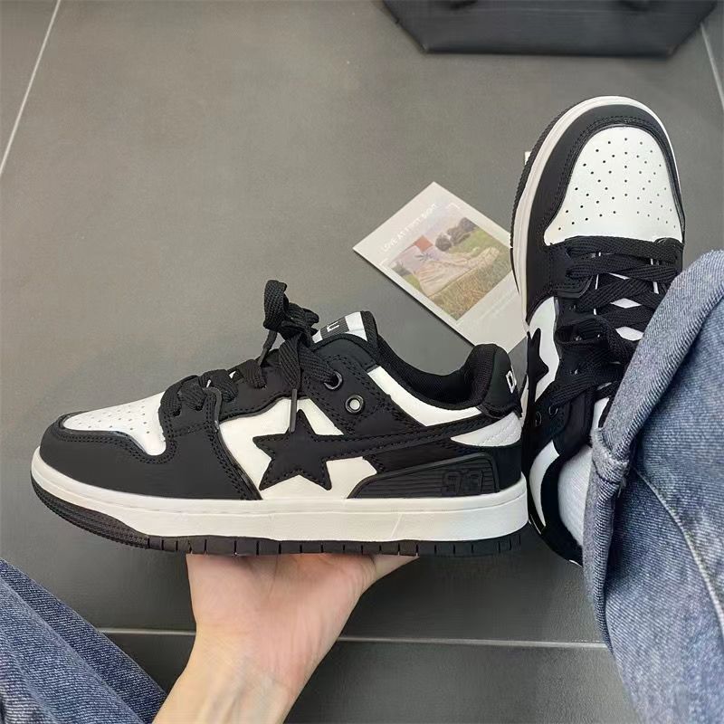 Designer Casual Shoes free shipping Black white couple sneakers star shaped mens casual sports shoes