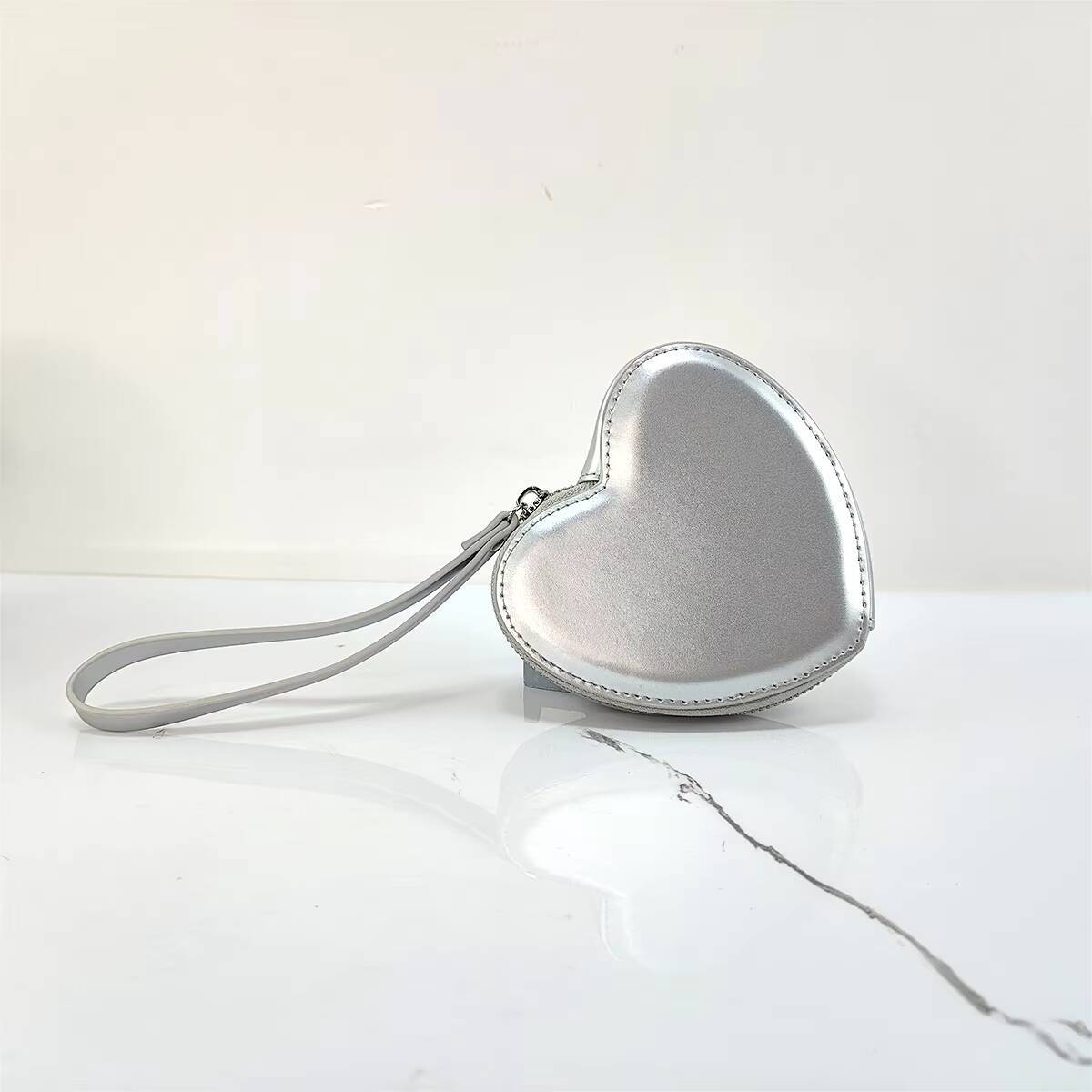 Kawaii Wallet Girls Designer Purses for Women Wedding Card Mini PU Leather Heart Bag Wholesale Cute Coin Clutch ddmynov