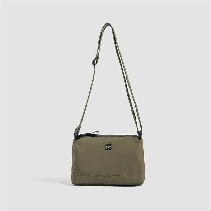 Women Shoulder Bag Large Capacity Adjustable Strap Purse Zipper Closure Crossbody Bag