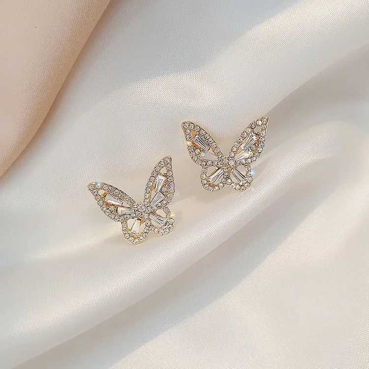 2021 Korean New Fashion Butterfly Earrings for Women Punk Rhinestone Style Cute Girl Zircon Stud Earrings Kpop Jewelry y250715