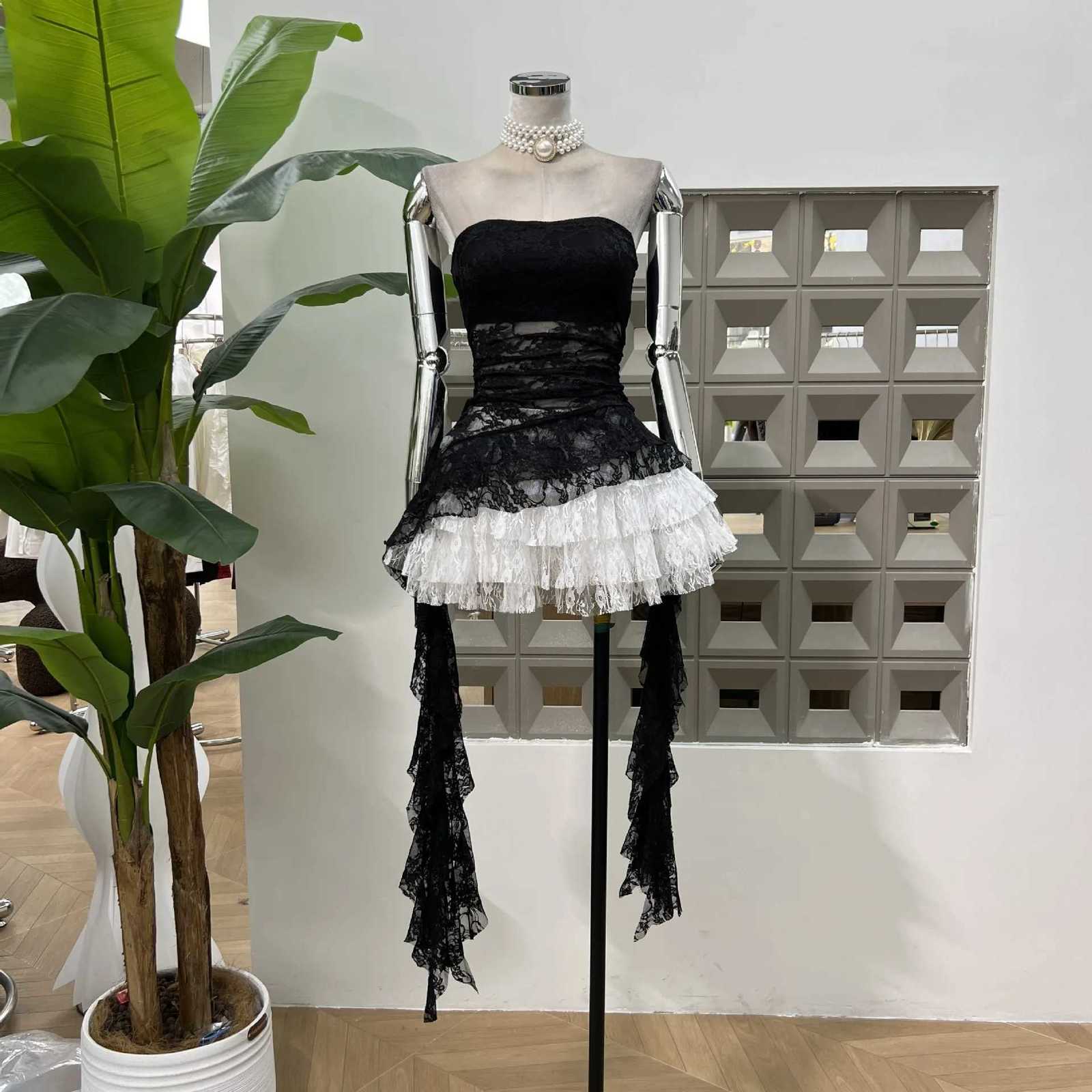 American Style Chic Pleated Lace Kelp Streamer Tube Top Elastic Slim Top + Lace Cake Skirt Women R250716