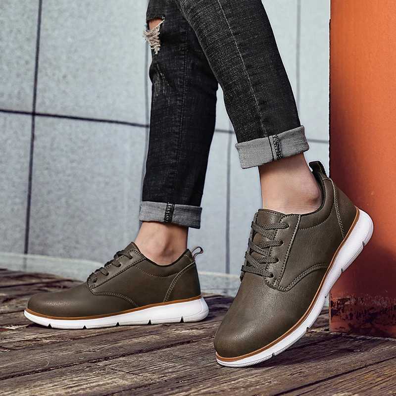 2025 New Plus-size Casual Shoes Mens New Microfiber Leather Casual Shoes Retro Casual Shoes W250716