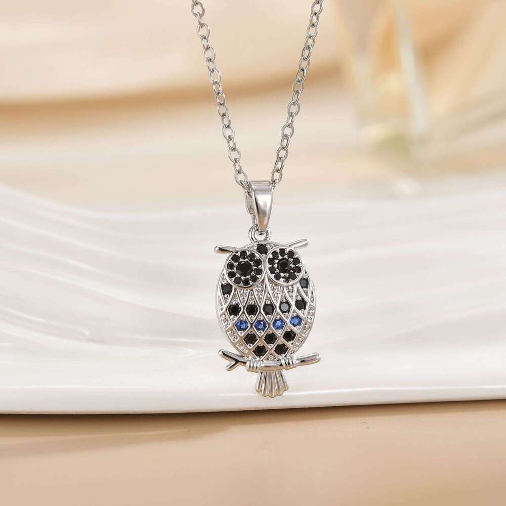 Full Zircon Owl Copper Plated Elegant Niche Animal Pendant Necklace INS Style High-End Jewelry 685