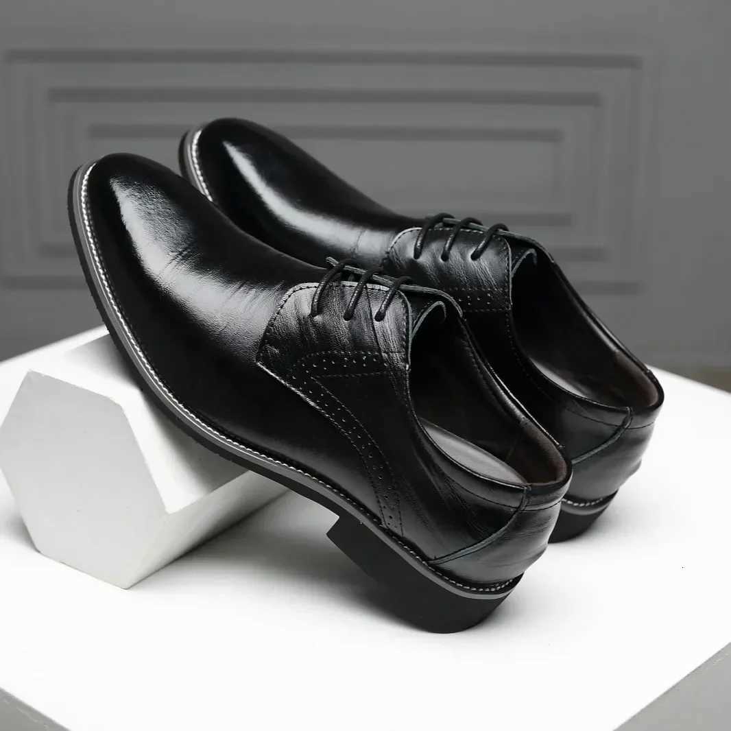 Classic Men Dress Shoes Pointed Toe Soft Bottom Business Casual Men Formal Shoes Male Office Flats Wedding Party Oxfords Shoes Y250715