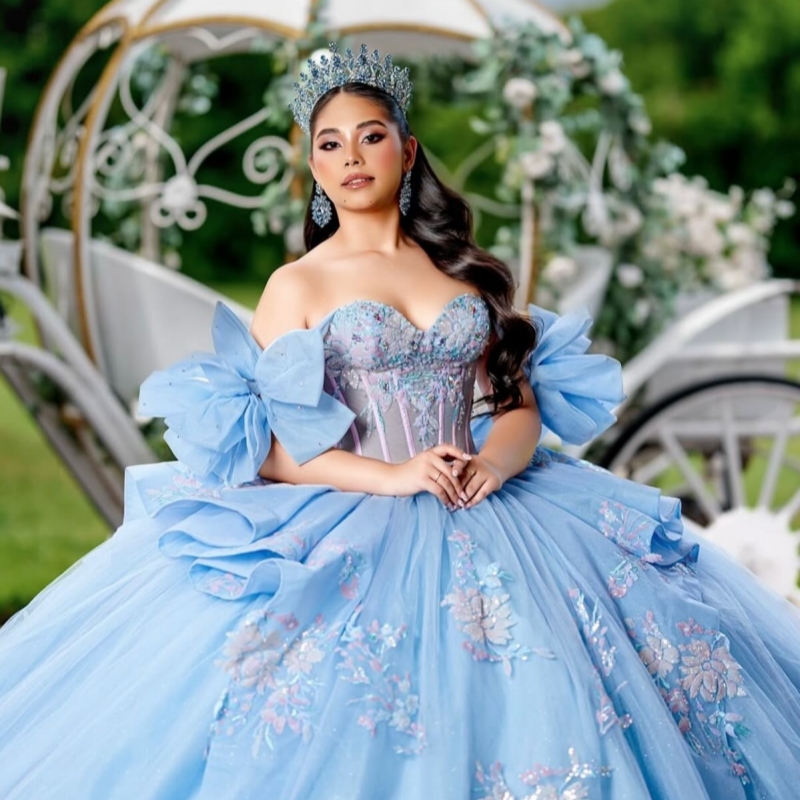 Sky Blue Quinceanera Dresses Ball Gown Off The Shoulder Applique Lace Beading Crystal Tull Corset Party Birthday Sweet 16 Dress Vestidos 15 Anos