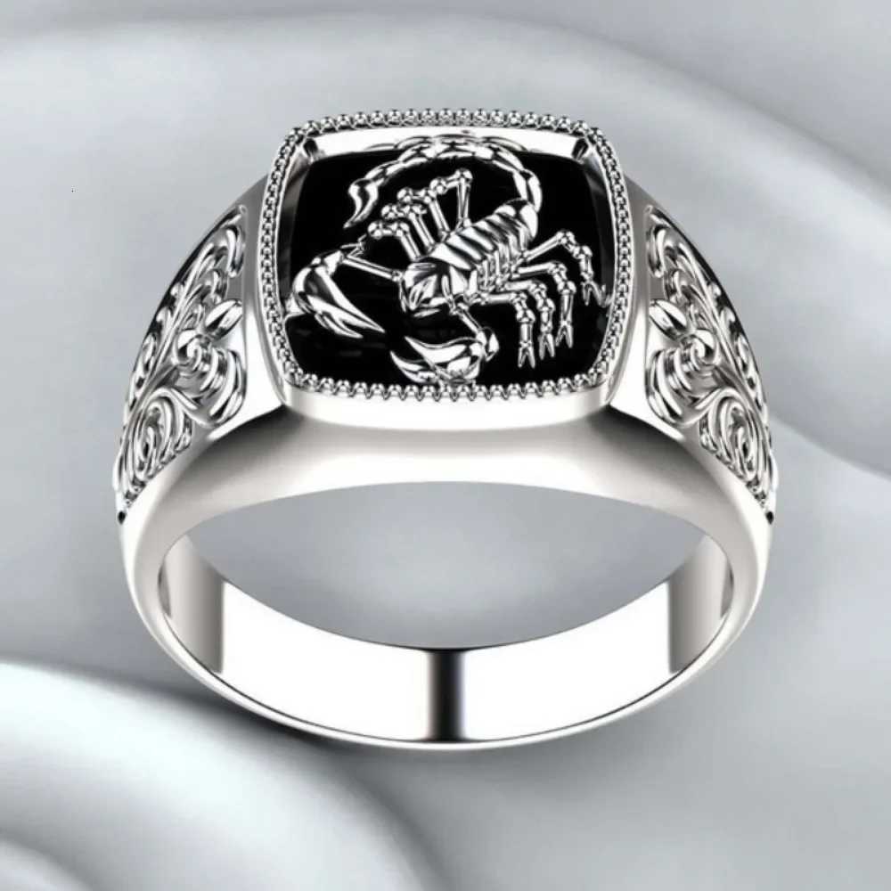 Simple Retro Scorpion Ring Men and Women Personalized Creative Trend Animal Jewelry Hip Hop Niche Party Popular Ring Accessories S250716