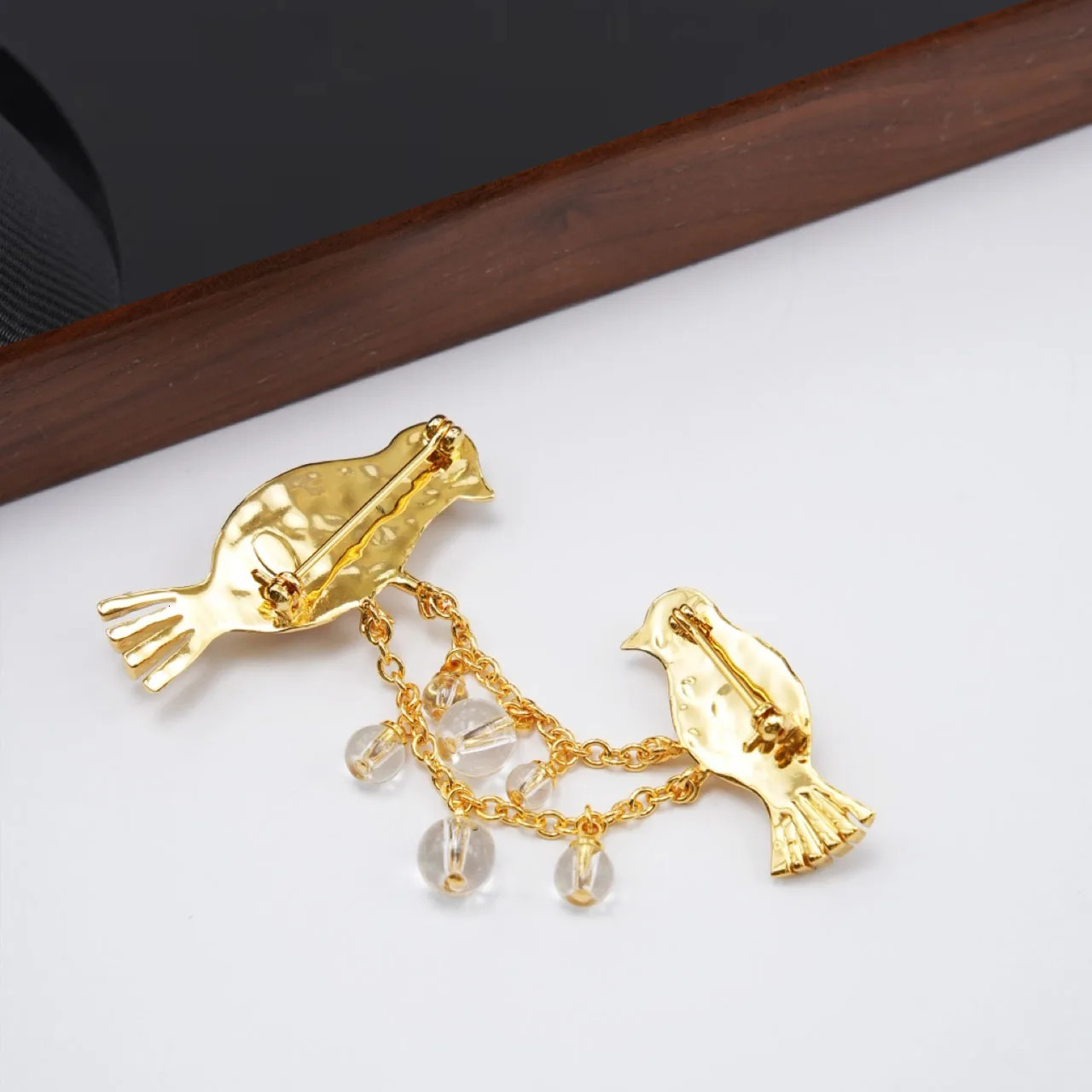 Jewelry Accessories Cute And Romantic Style Pink Crystal Double Bird Chain Brooch For Womens Parties Gifts 250712