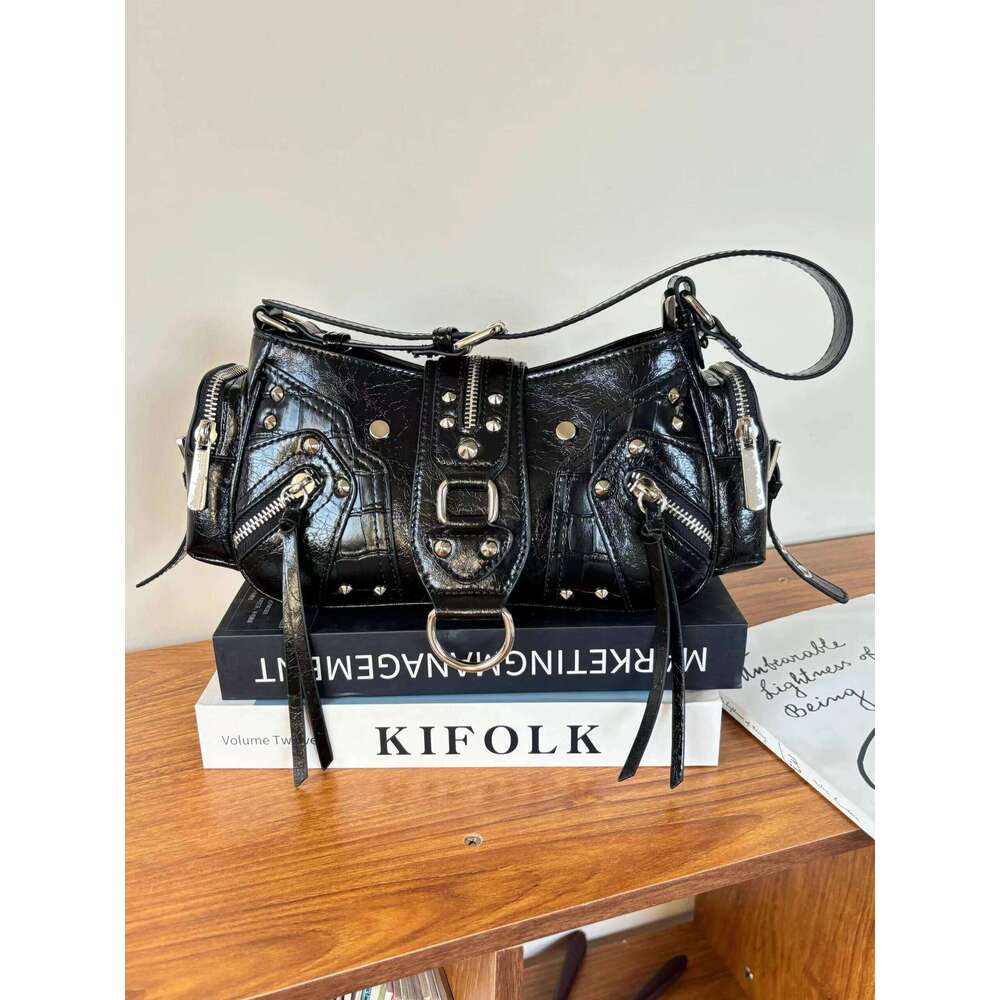 NEW Underarm Bags For Women Designer Handbag Purses New In Vintage PU Leather Rivet Decoration Shoulder Crossbody