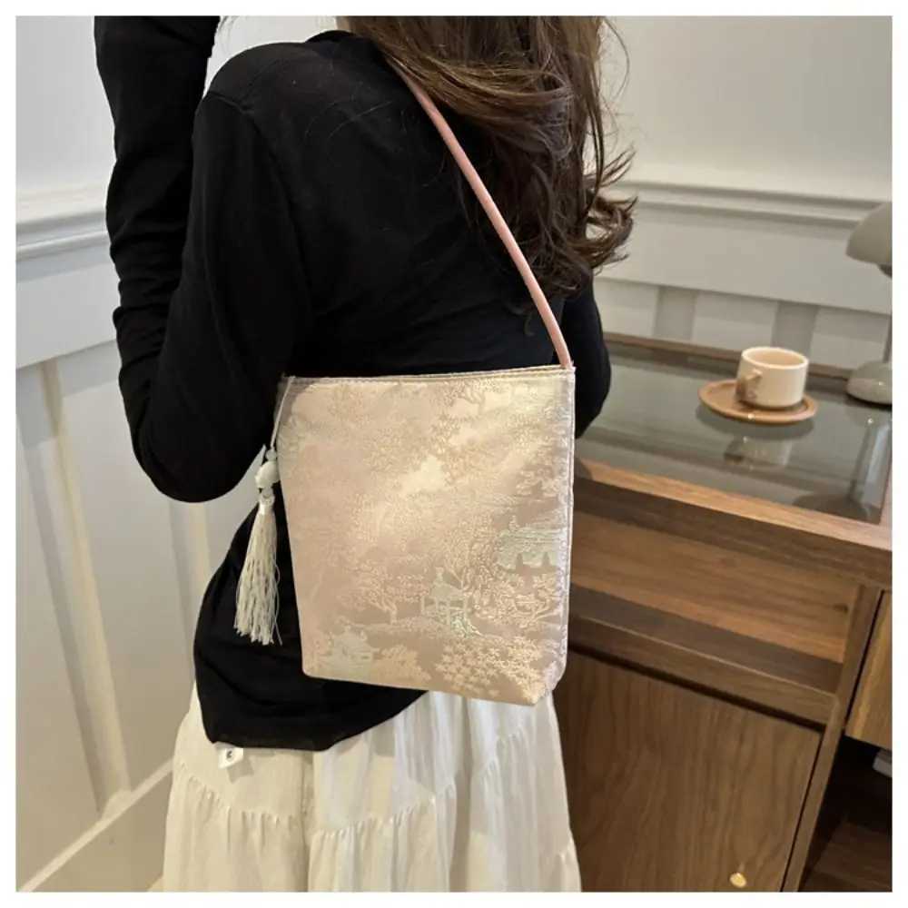 Printed Embroidery Shoulder Bag Large Capacity Handbag Hanfu Bucket Bag Floral Tote Bag New Chinese Style Handbag Outdoor