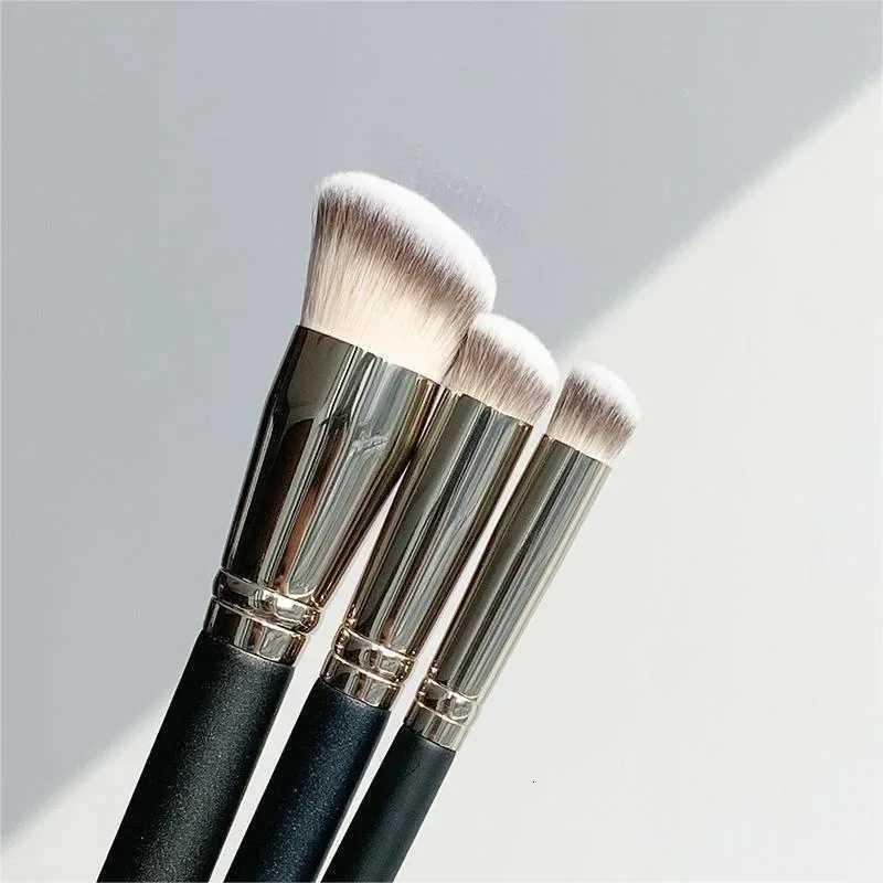 Makeup Brushes Foundation Concealer Angled Seamless Cover Synthetic Dark Circle Liquid Cream Cosmetics Contour Brush Beauty Tool XJ2500716
