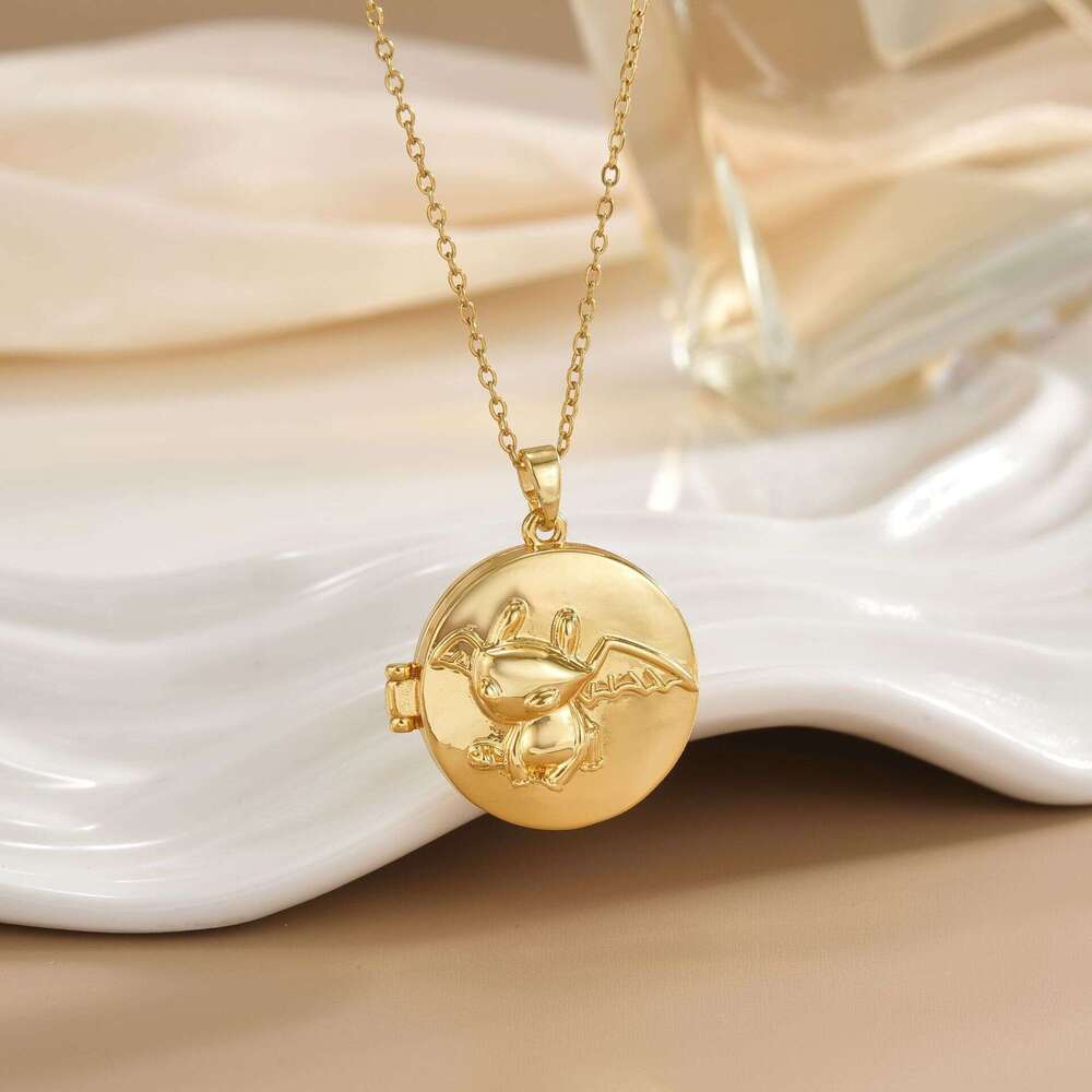 Round Box Copper Gold Plated Photo Album Cute Doll Pendant Open And Close Titanium Steel Necklace Collarbone Chain B9a