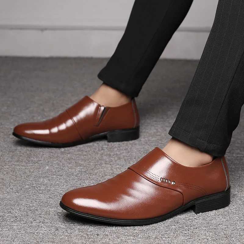 Men Shoes Casual Fashion Mens Dress Shoes for Men Party Sneakers Plus Size Slip-on Black Leather Loafer Social Shoes for Men Y250715