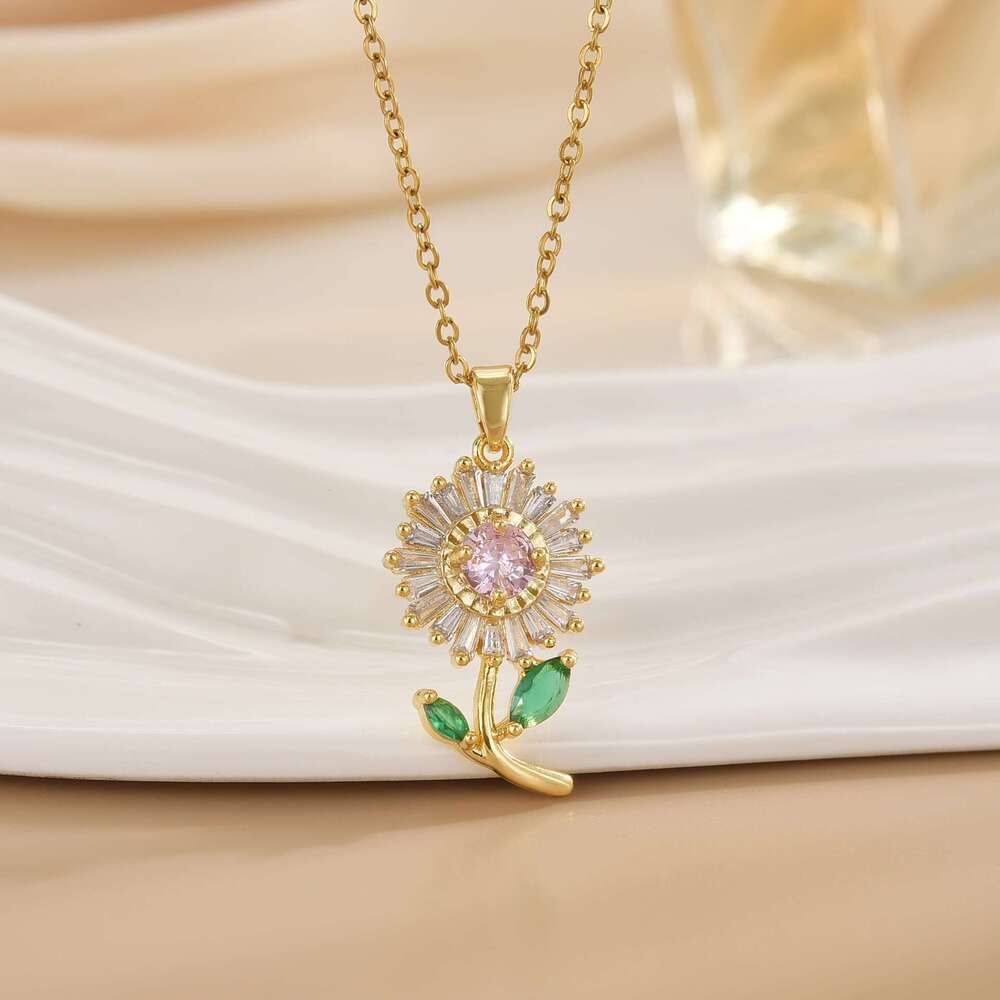 Non-Fading For Women, Internet Celebrity Suower Zircon Flower, Niche New Design Pendant, Elegant Titanium Steel Necklace F54