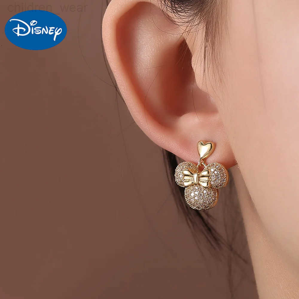 Disney Cute Bear Earrings For Women Wholesale Anime Mouse Pendant 2023 New Gift Fashion Animal Jewelry Charm Luxury Korean Earring W20250716