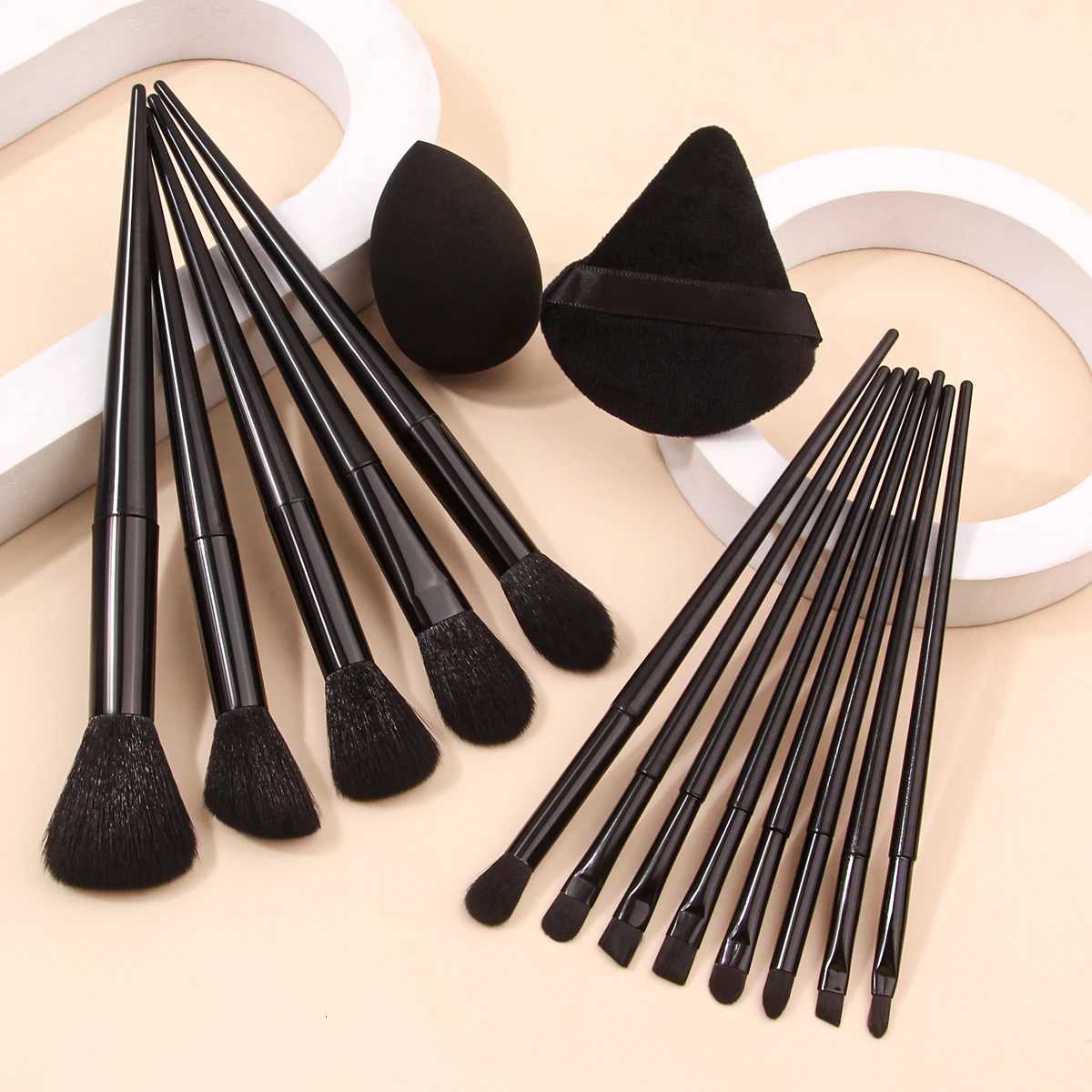 13pcs Black Makeup Brush Set Soft Powder Brush Portable + 1PCS Triangular Sponge Puff + 1PCS Foundation Makeup Sponge Beauty Egg XJ2500716