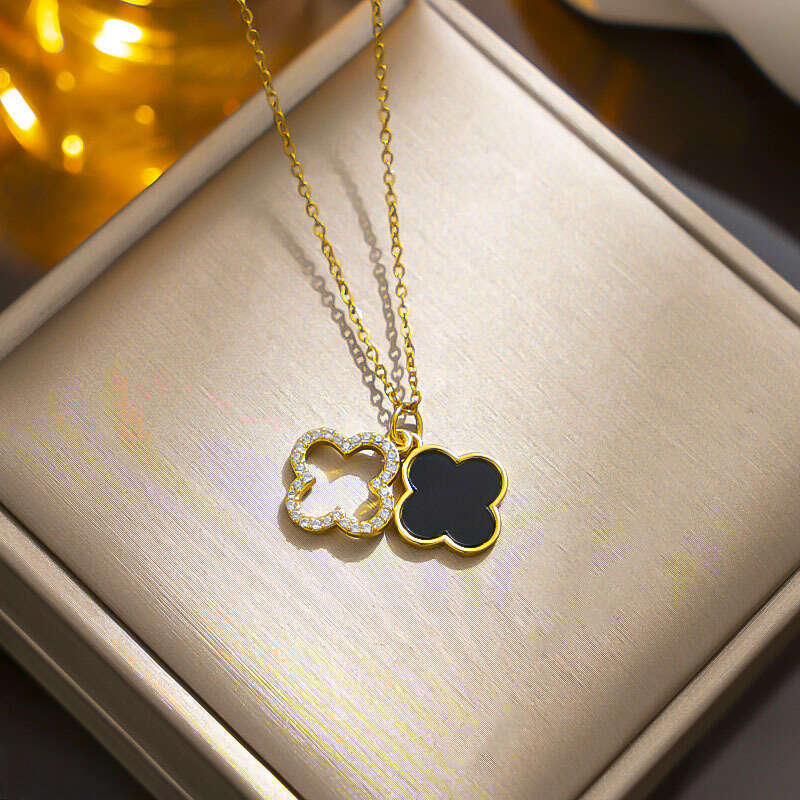 New Hot Luxury jewelry designer necklace For women full Diamond chain high-end double-layer four-leaf clover necklace titanium steel non fading collar