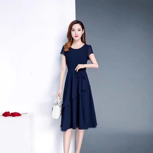 2025 Summer High-End Waist-Cinching Slimming Age-Reducing Slim Fit Elegant Mid-Length A-Line Round Neck Plus Size Loose Women's Dress