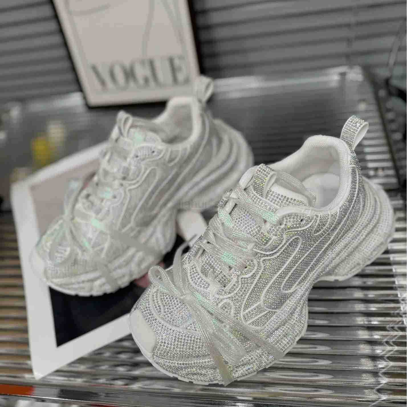 2025 Gypsy Rhinestone Thick-soled Fried Street Womens Spring New Straps Ins Trendy Casual Platform Sneakers Dad Shoes M250716