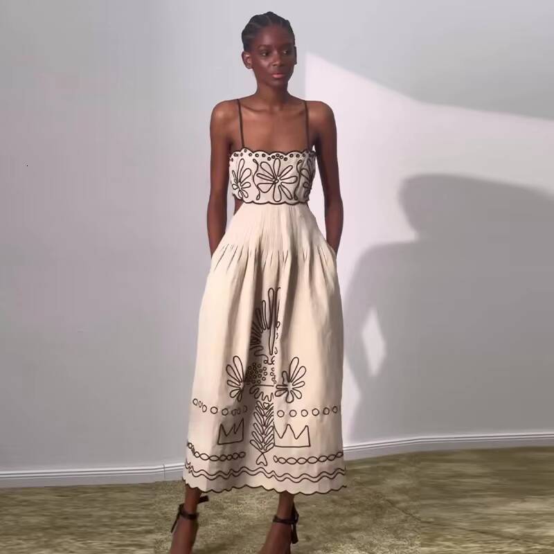 Vintage Embroidery Women Sling Dress Sexy Hollow Out Sleeveless Backless Wave Hem Lady Dresses 2024 New Summer Beach Ladies Robe dongdumaoyi