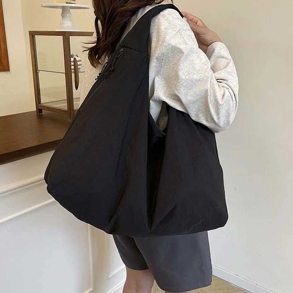 Casual Nylon Shoulder Bag Multi-Pocket Japanese Style Large Capacity Tote Bag Soft Double Zipper Design Storage Pouch School