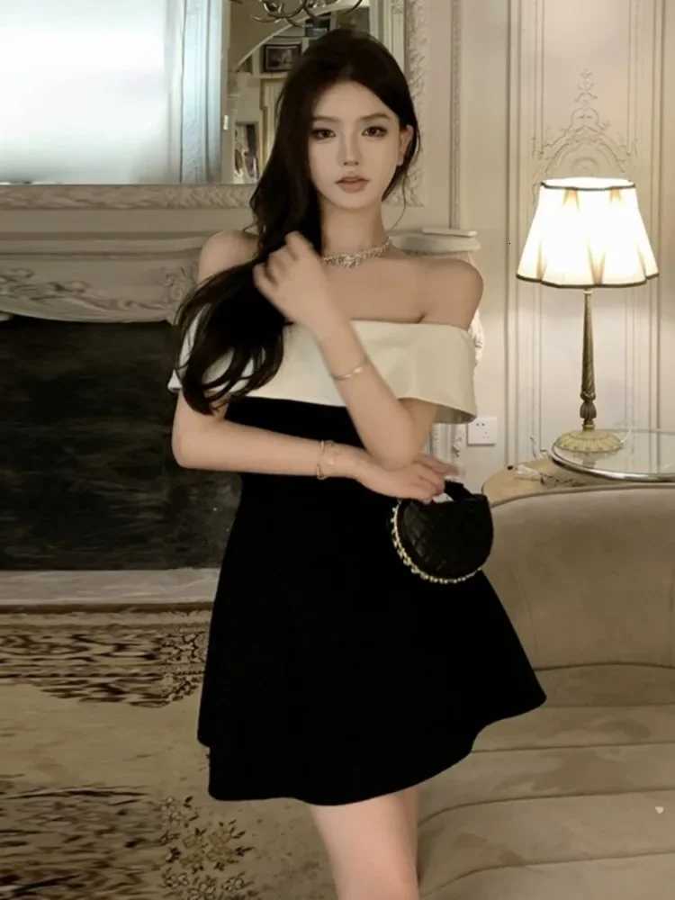 Ezgaga Off Shoulder Dresses Women Slash Neck Contrast French Style Chic Elegant Mini Dress Party Ladies Vintage Sexy Backless R250716