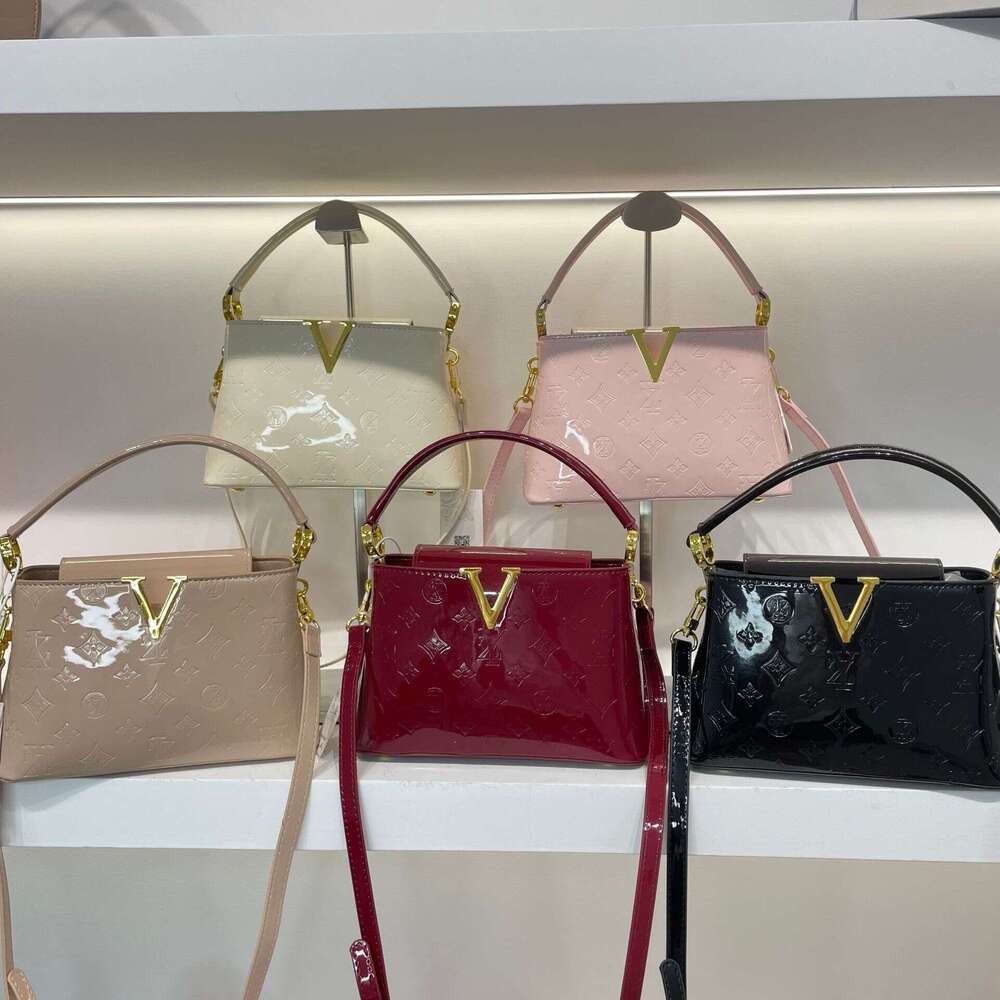 Fashion Patent Leather Handheld Bucket Bag 2025 New Fashion Single Shoulder Crossbody Commuter Versatile Niche Brand Elegant Women