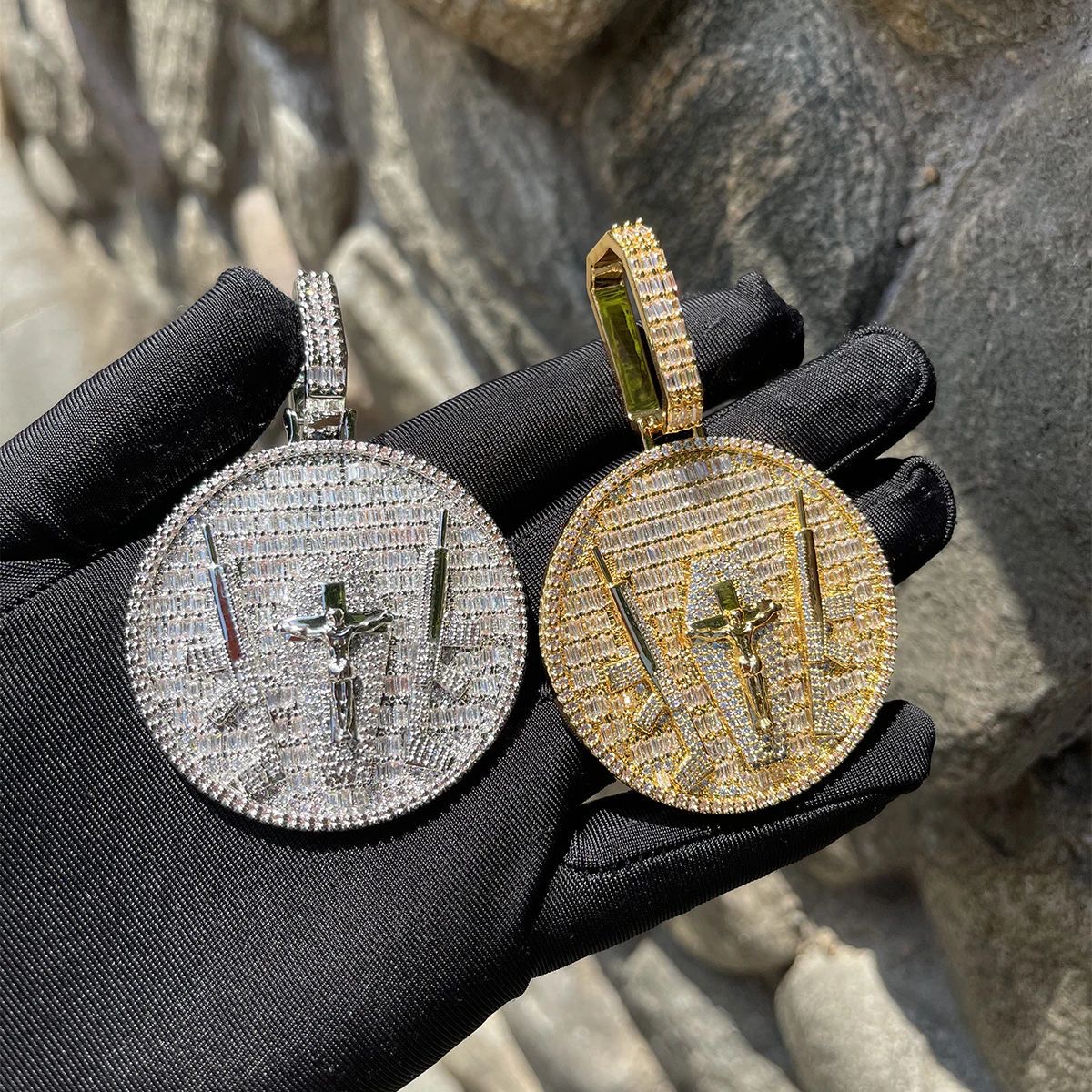Iced Out Jewelry 3D Design Angel Moissanite Solid Circle Pendant 2.5 inches 925 Hip Hop Rapper Moissanite Pendant