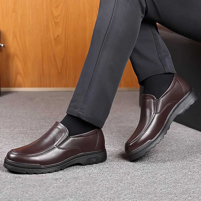 Shoes for Men Handmade Genuine Leather Casual Soft Rubber Loafers Business Dress Spring Autumn Luxury Slip-On Soft Driving Shoe Y250715
