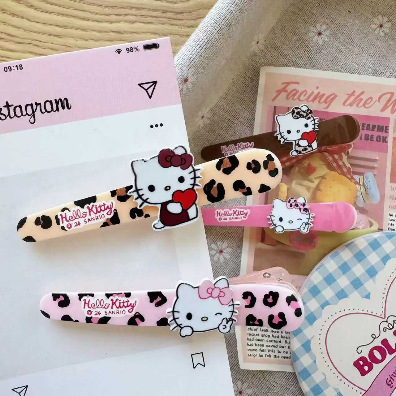 Sanrio 4pcs Sanrio Cartoon HelloKitty Hair Clips with Leopard Print Bangs and Versatile Side Clips for Hair Accessories w250716