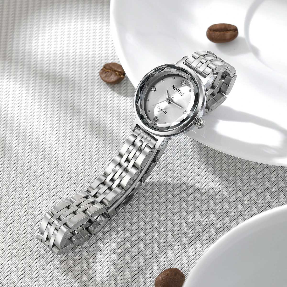 1 Piece of Wens Casual Simple and Fashionable Waterproof Suitable for Daily Wear and Party Outings Y250715