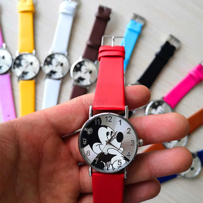 Disney Mickey Mouse Watches Boys Girls Kids Cartoon Watches Cute Schoolboy Gifts PU Belt Quartz Watches W20250716
