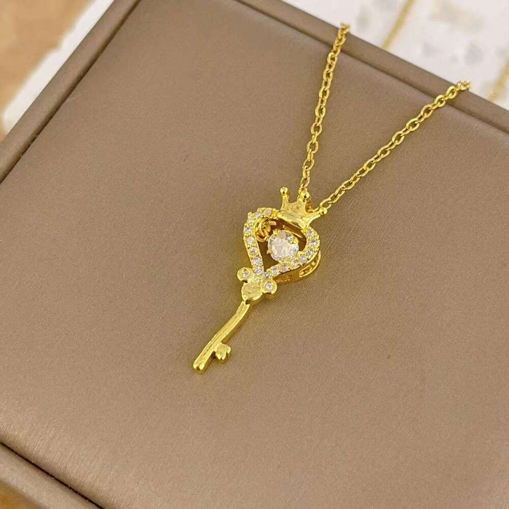 New Heart-Shaped Smart Key Pendant Titanium Steel Necklace For Women Fashionable Niche Versatile Design Collarbone Chain Jewelry 60E